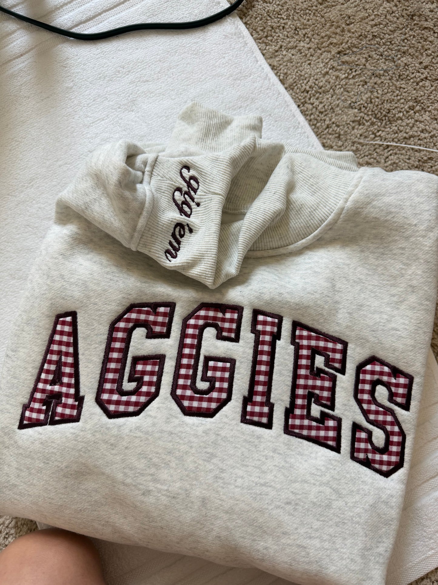 College mockneck